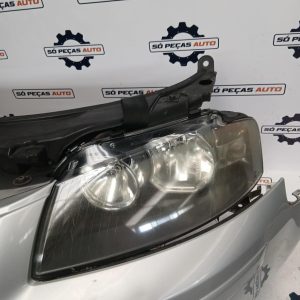 FAROL ESQUERDO PRATEADO AUDI A3 8P1 1.4TSI ANO: 2007