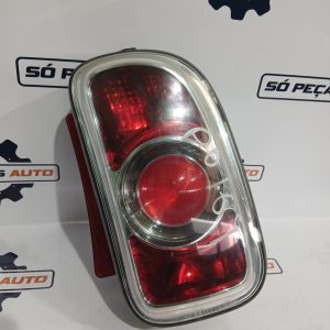 FAROLIM DIREITO PRETO MINI COOPER D CLUB MAN R55 1.6D ANO: 116CV