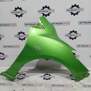 GUARDA LAMAS DIREITO VERDE MAZDA 2 TS2 1.5 16V ANO: 2011